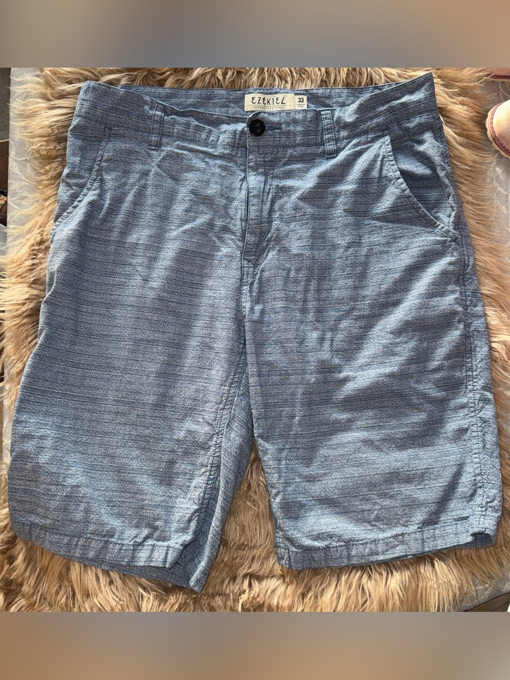 Ezekiel Light Blue Textured Flat Front Shorts Sz 33 waist